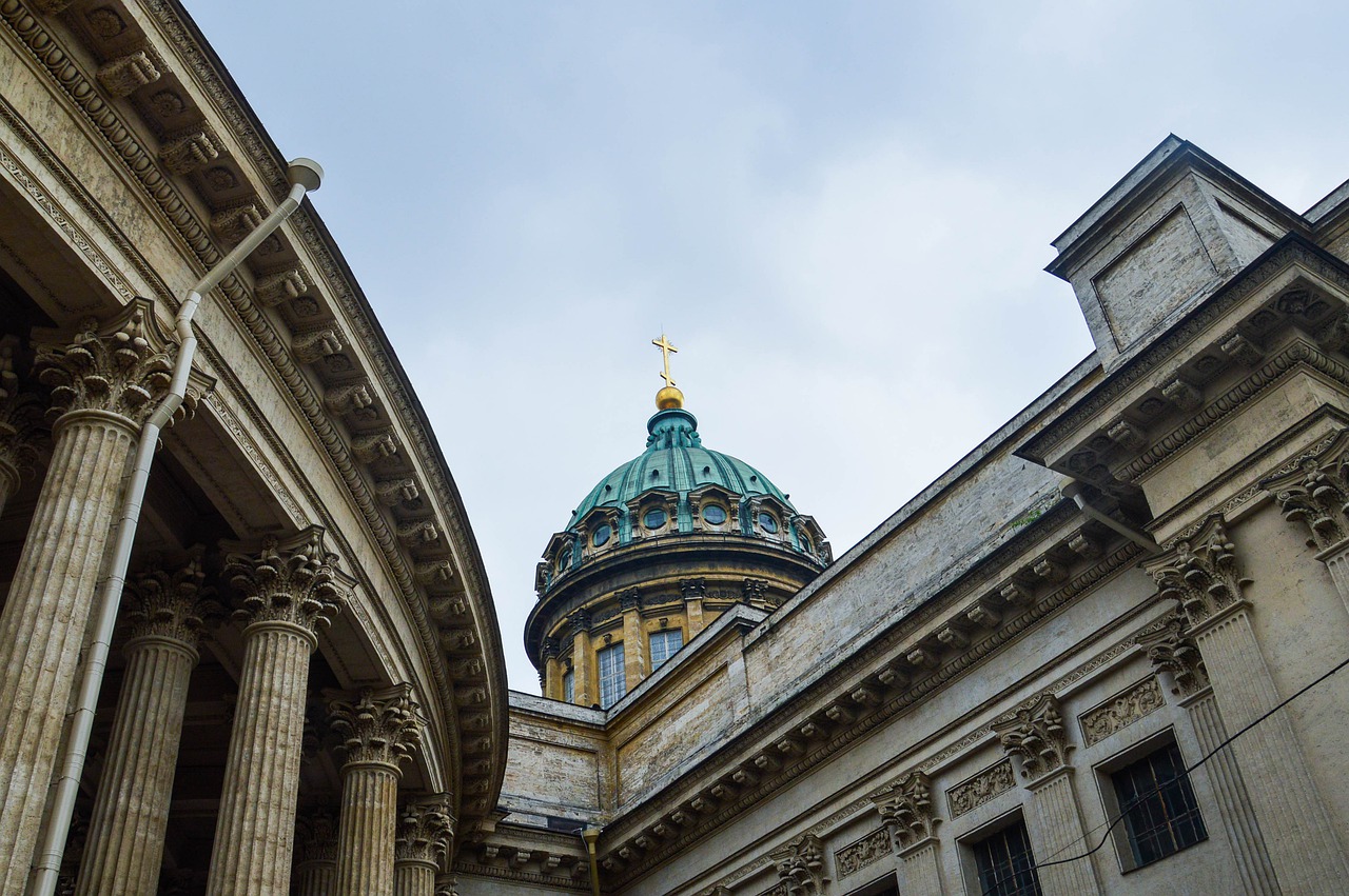 Cathedral Church Building  - rochogrape / Pixabay