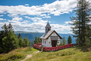 Chapel Mountain Nature Switzerland  - JonathanRieder / Pixabay
