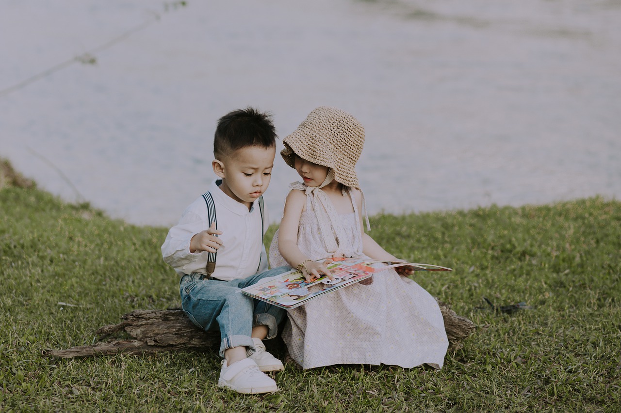 Children Siblings Kids Book Brook  - Jupilu / Pixabay