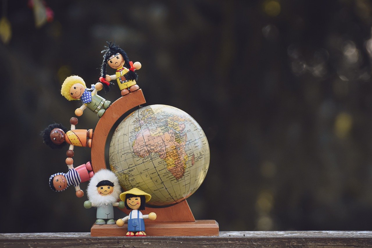 Children World Globe Earth Planet  - Alexas_Fotos / Pixabay