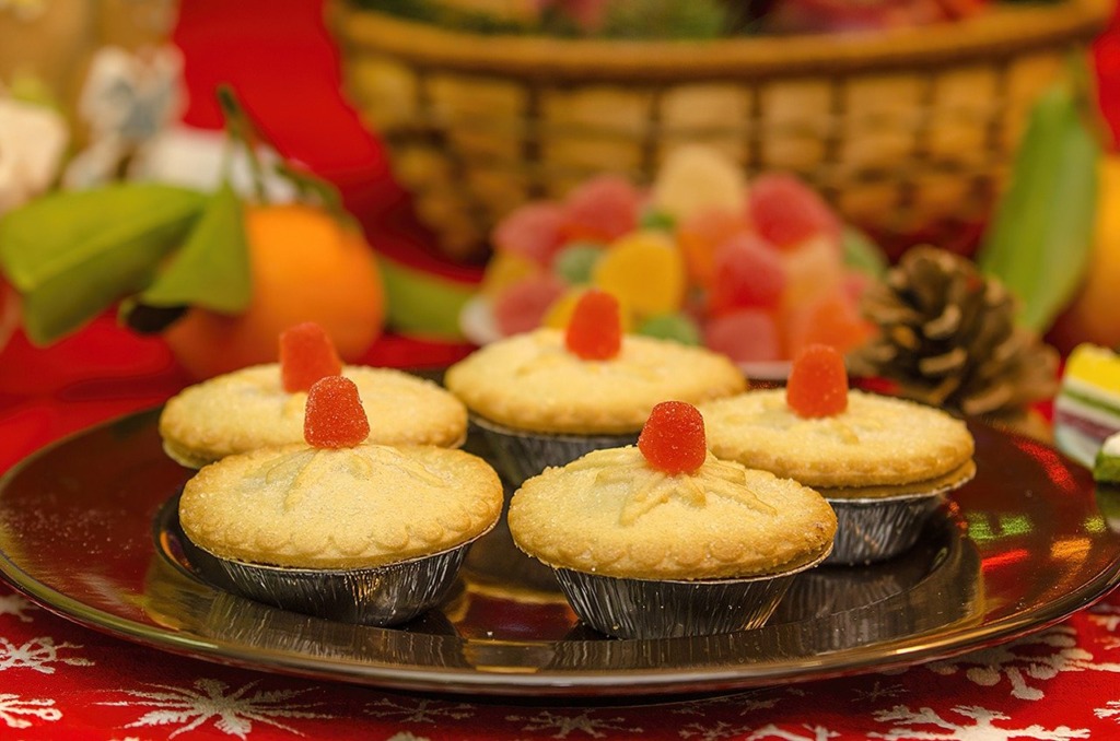 Christmas Muffins Christmas Cakes  - angelicavaihel / Pixabay