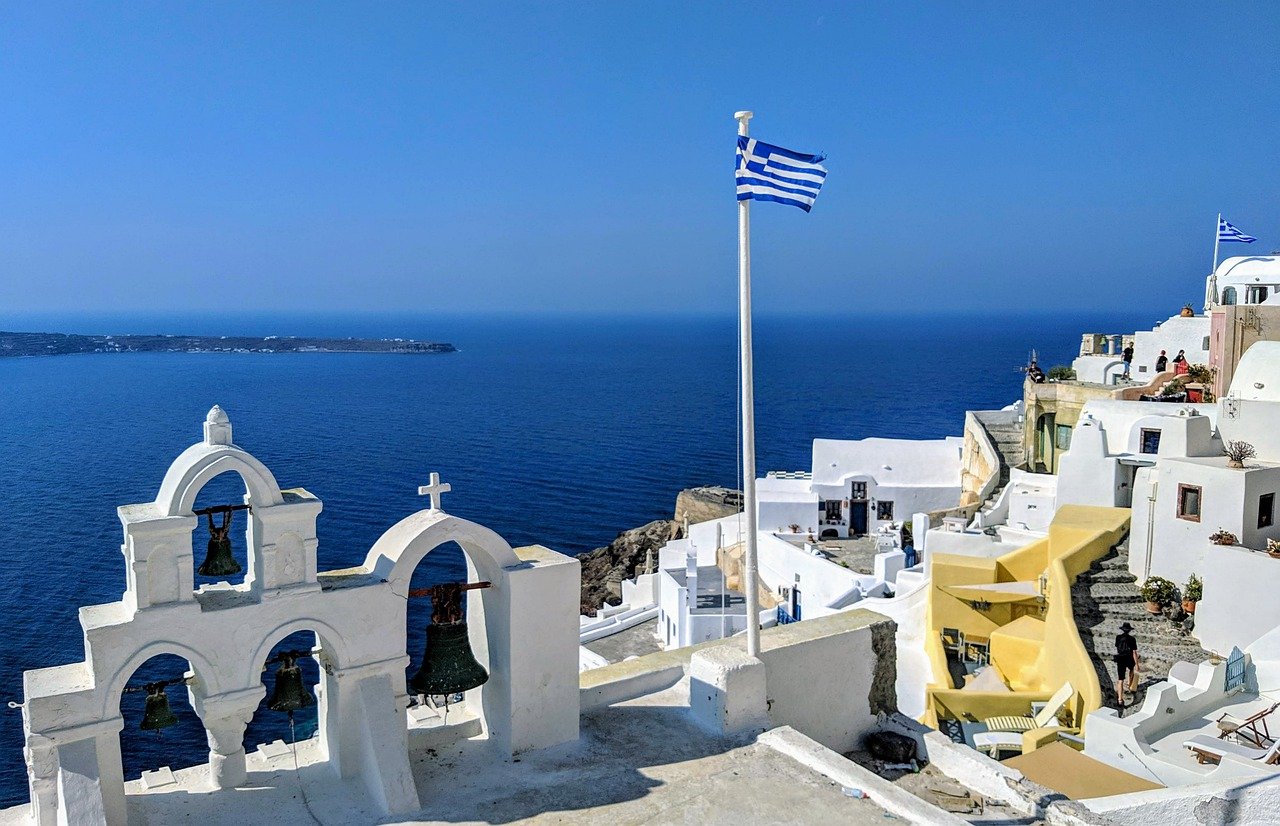 Church Flag Architecture Sea  - memogzauri / Pixabay