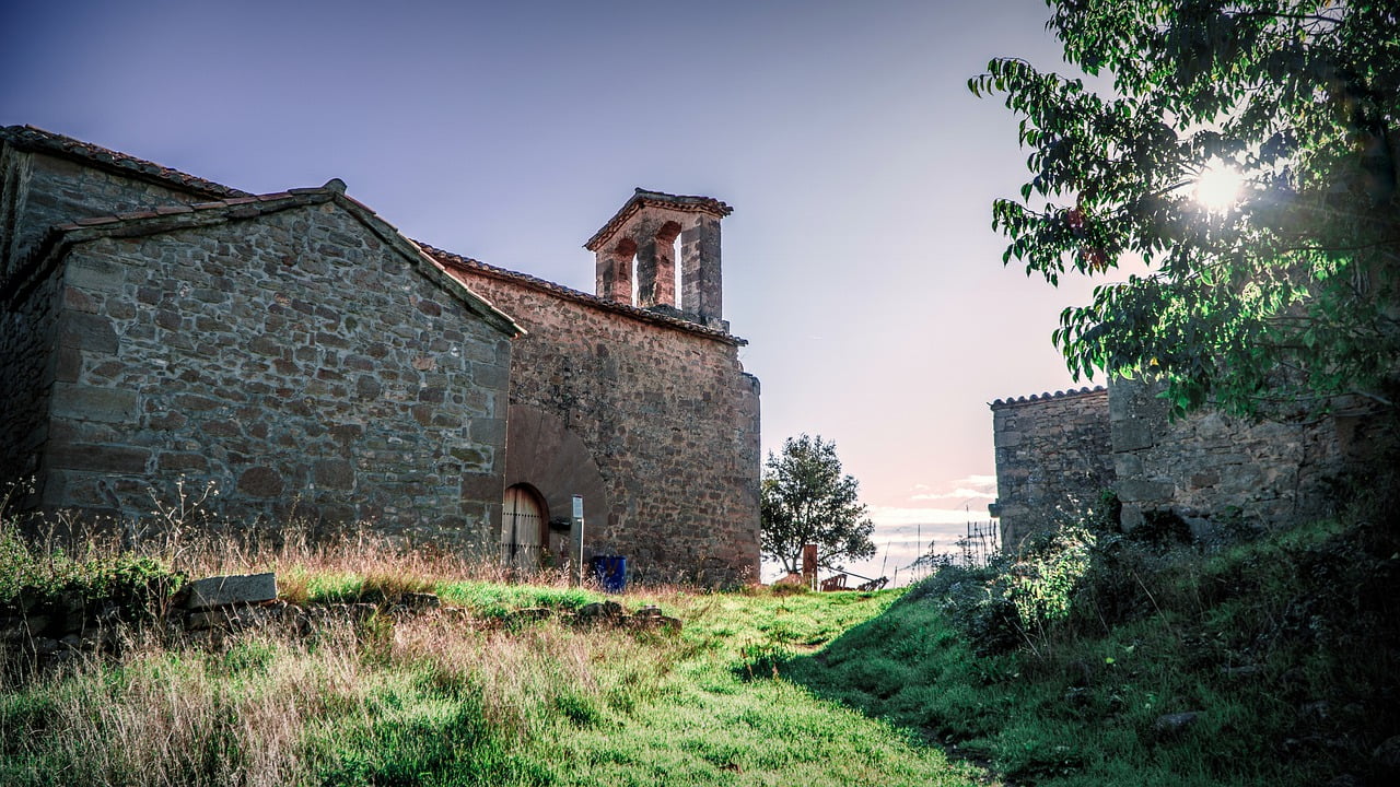 Church Temple Catholic Religion - JosepMonter / Pixabay