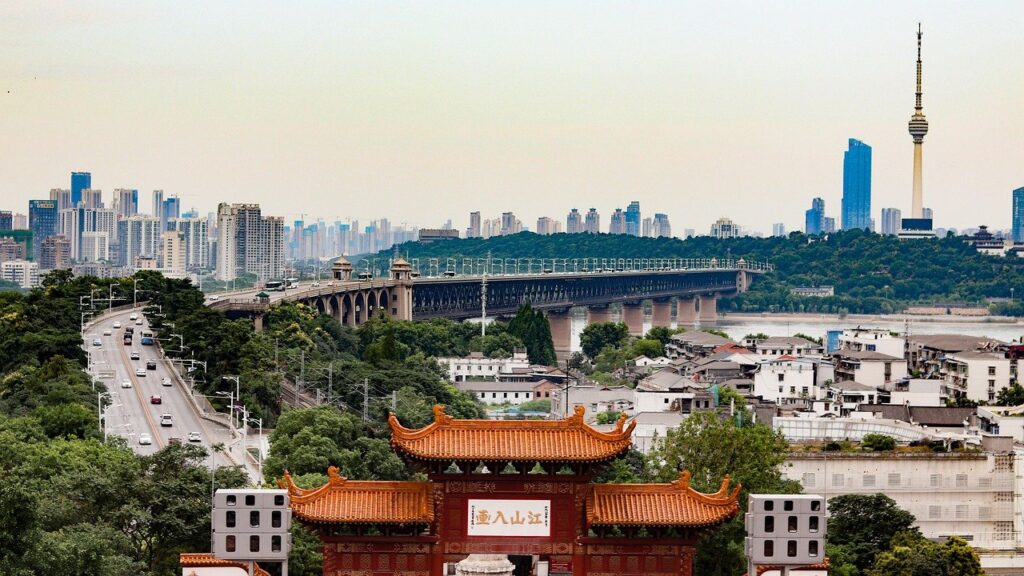 City Bridge Yangtze River Wuhan  - obro1998 / Pixabay