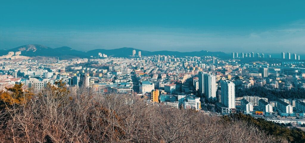 City Buildings Panorama Skyscrapers  - LYUCHI / Pixabay