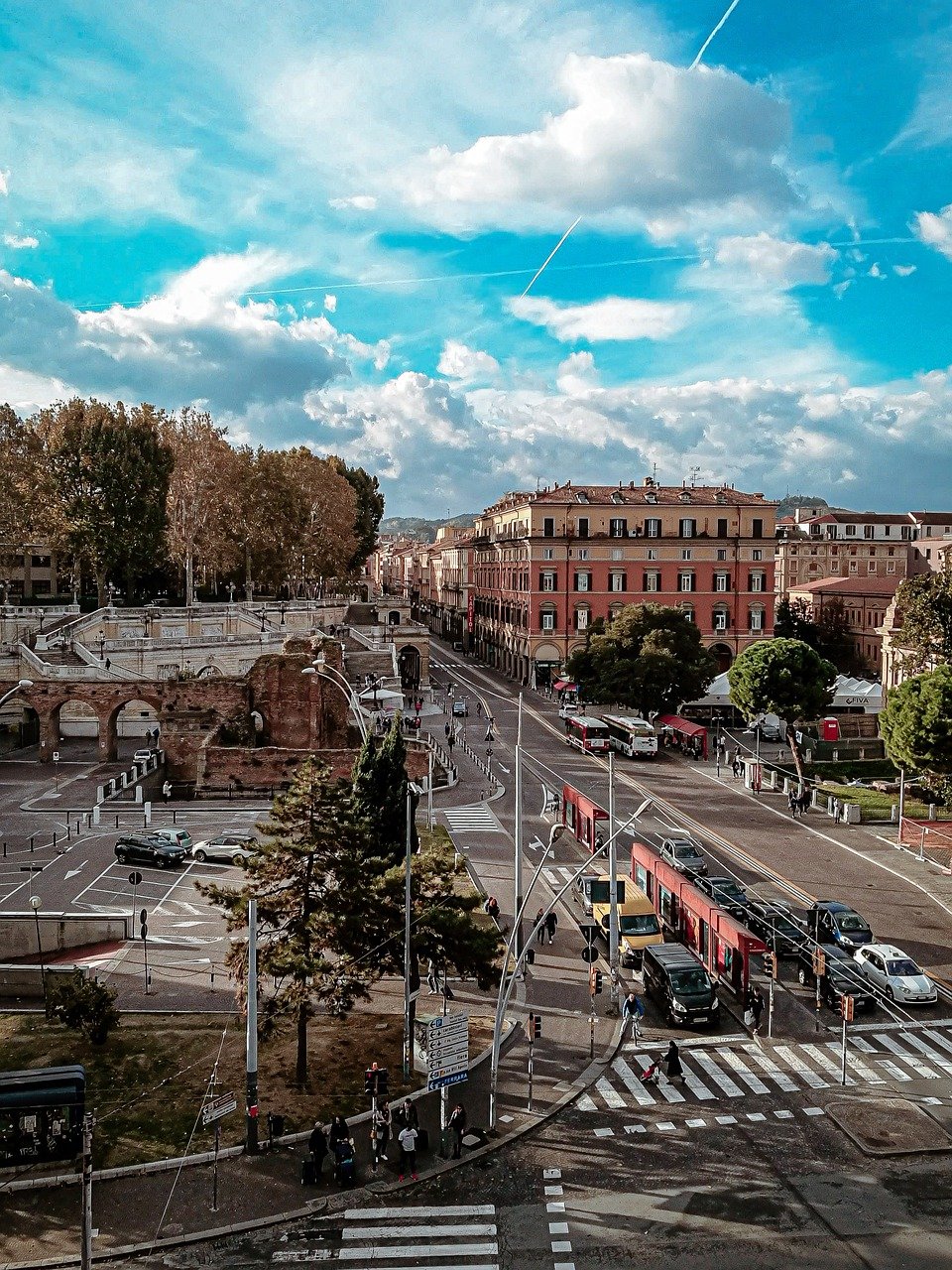 City Buildings Road Avenues  - monnisara17 / Pixabay