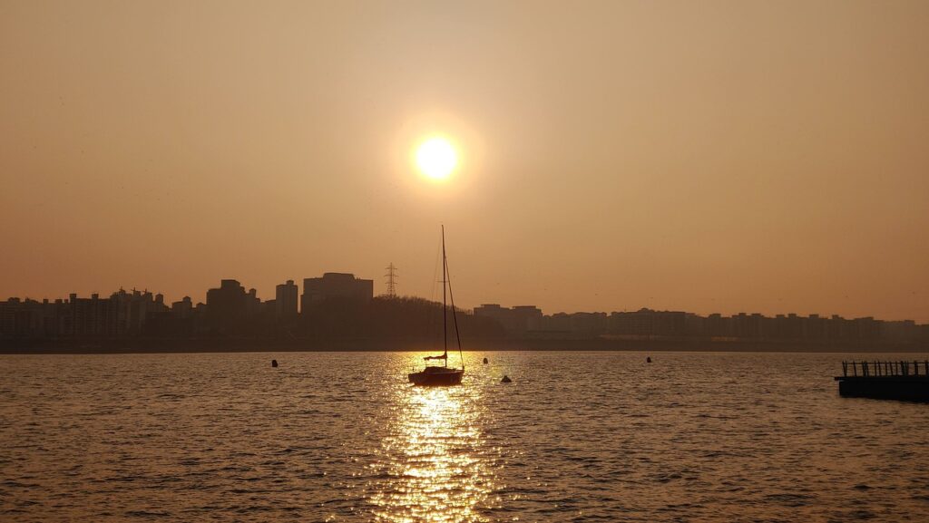 City River Sunset Sunrise Boat  - planstel / Pixabay