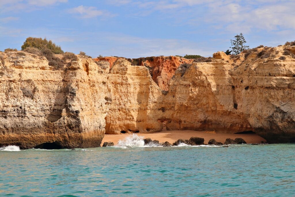 Cliffs Algarve Portugal Sea Side  - MarlyneArt / Pixabay
