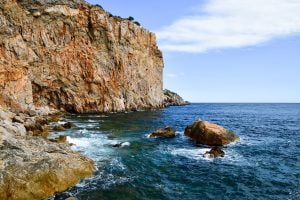 Cliffs Cliff Face Rock Wall Coast  - dendoktoor / Pixabay