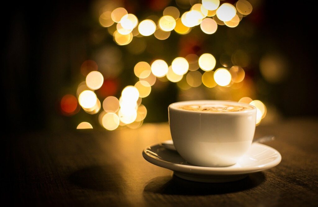 Coffee Cup Bokeh Coffee Cup  - GioeleFazzeri / Pixabay