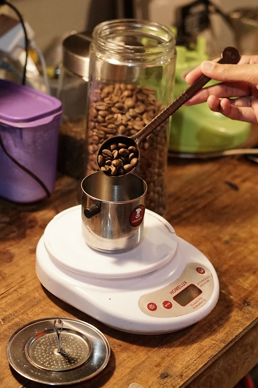 Coffee Weighing Scale Weigh  - gbestian / Pixabay