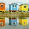 Colorful Cabins Lake Newfoundland  - PuaBar / Pixabay