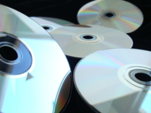 Compact Disk Dee Dee Buoy Blu Ray  - BJ-AKI / Pixabay