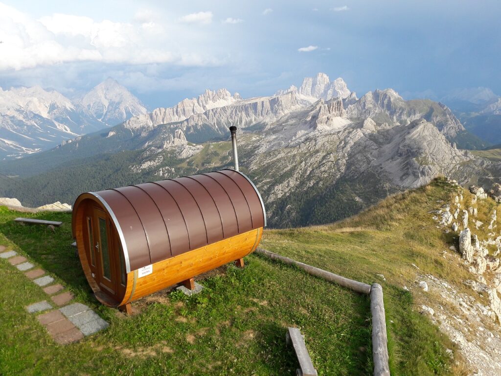 Cottage Sauna Dolomites Mountains  - katerline / Pixabay