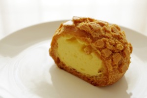 Cream Puff Custard Pastry Cake  - May_hokkaido / Pixabay