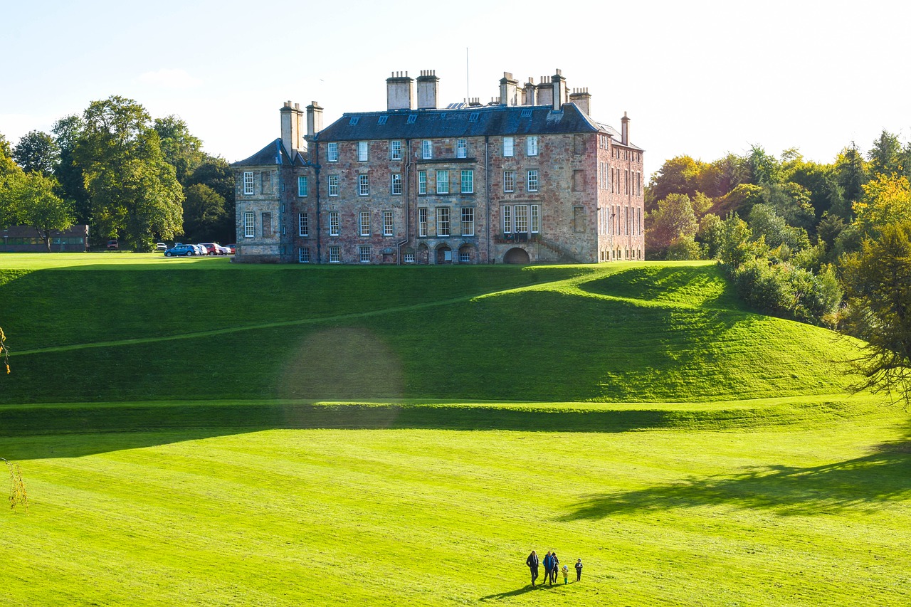 Dalkeith Palace Palace Garden Park  - Scottiealan / Pixabay