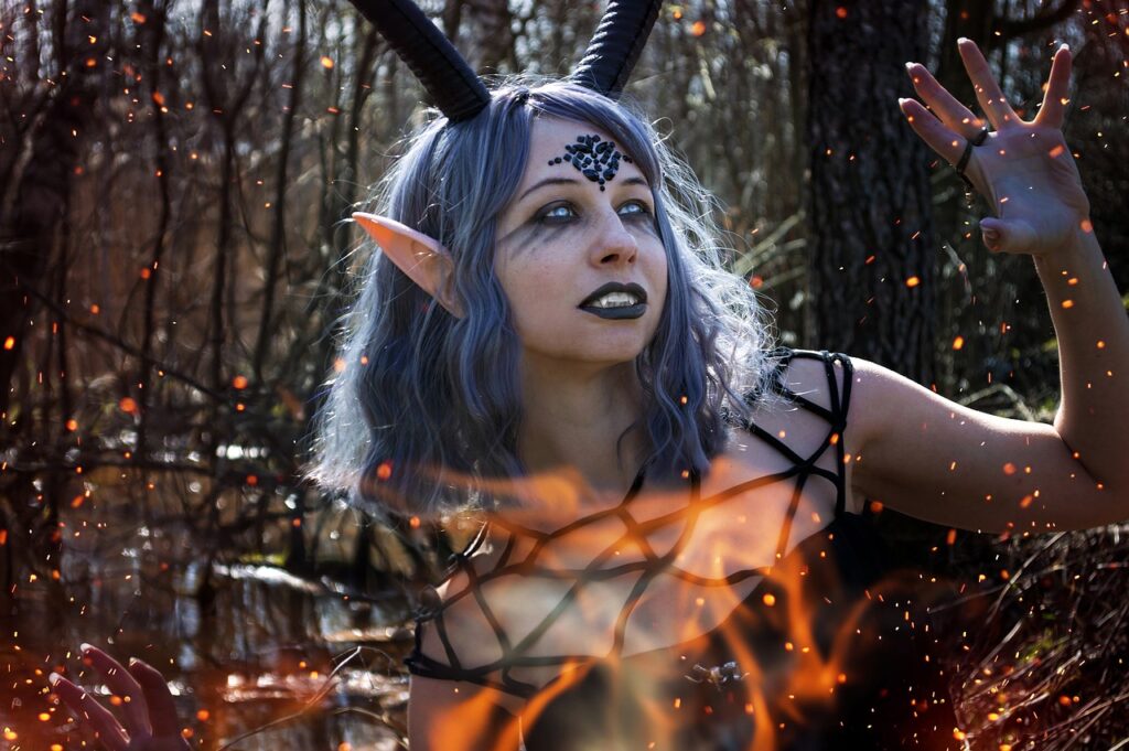 Demon Horns Cosplay Woman Girl  - Victoria_Borodinova / Pixabay