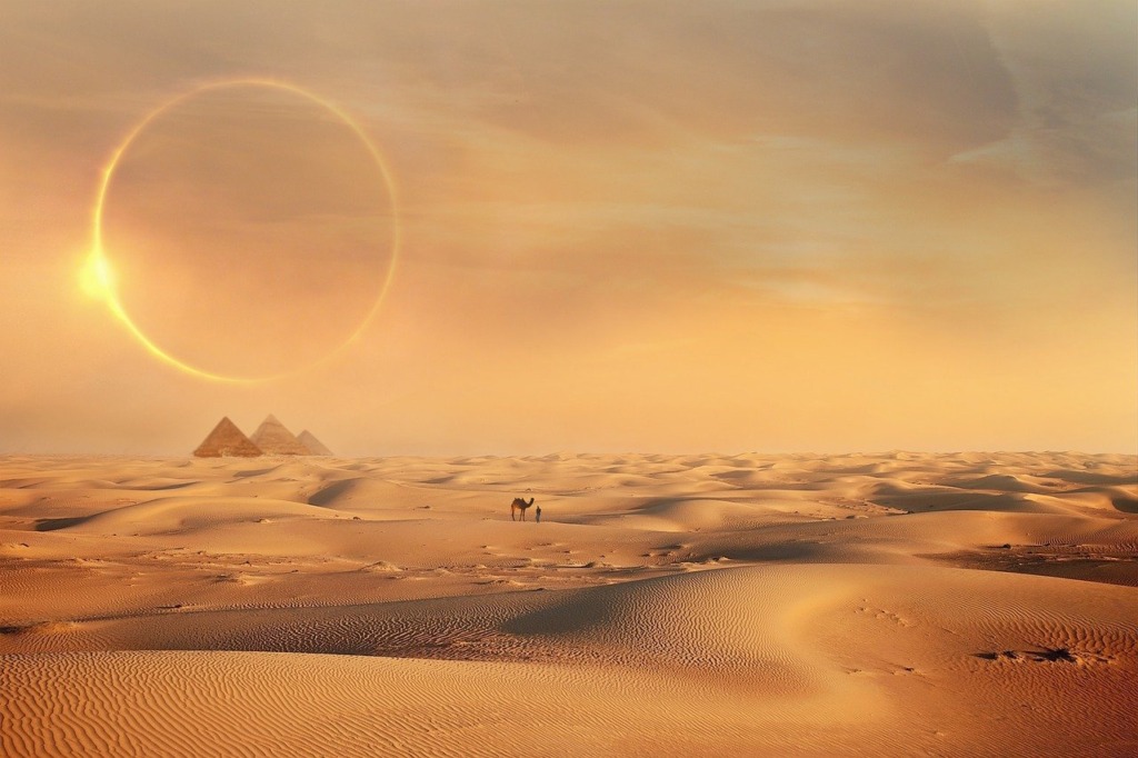 Desert Egypt Fantasy Pyramids  - ELG21 / Pixabay