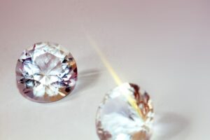 Diamonds Gemstones Jewel Brilliant  - outsideclick / Pixabay