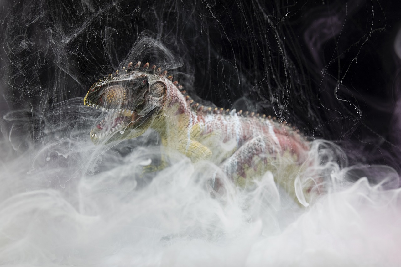 Dinosaur Model Fog Animal Reptile  - Engin_Akyurt / Pixabay