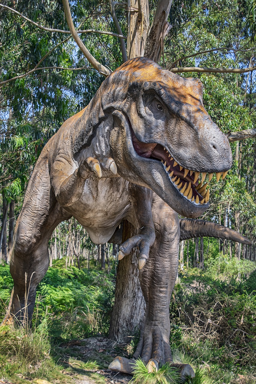 Dinosaur Reptile Park Tyrannosaurus - ELG21 / Pixabay