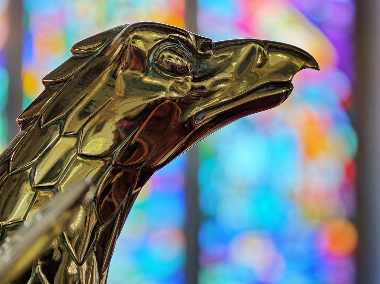 Eagle Lectern Brass Church Richmond - Emphyrio / Pixabay