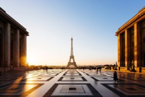 Eiffel Tower Paris Trocadero Gardens  - maykeloenning / Pixabay