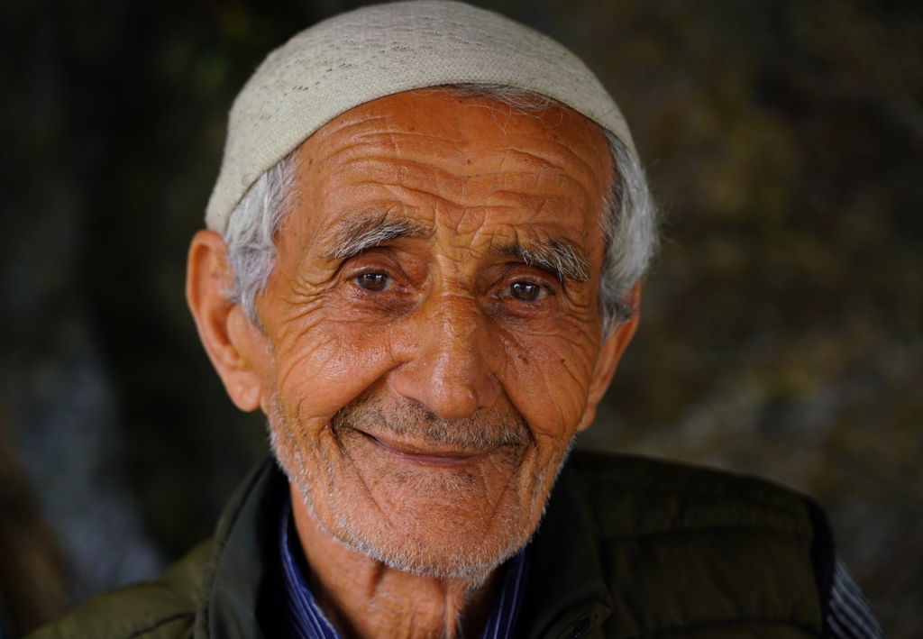 Elderly Man Portrait Grandfather  - DimStock / Pixabay