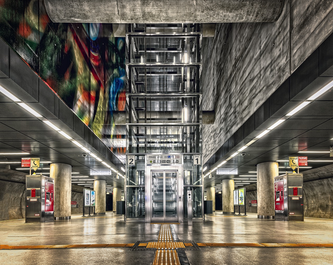 Elevator Lift Architecture  - Tama66 / Pixabay