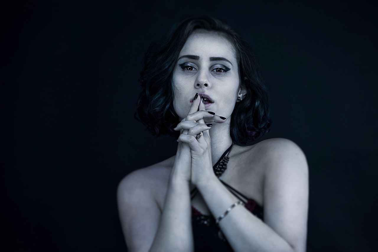 Emaciation Gloomy Girl Pain - 1751906 / Pixabay