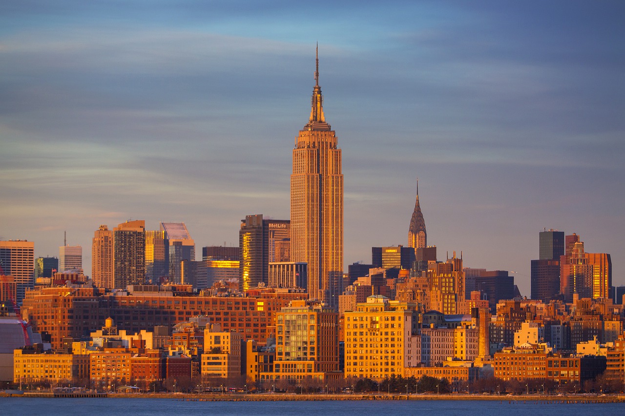 Empire State Building Hudson River  - Olga_Filippova / Pixabay