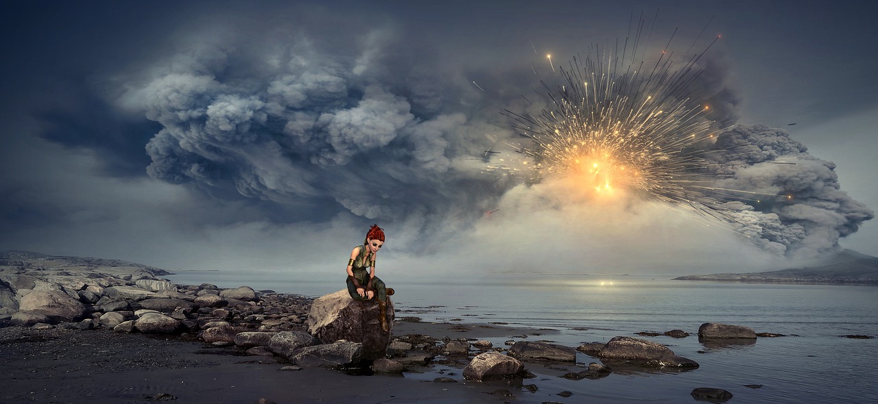 Fantasy Explosion Girl Apocalypse  - KELLEPICS / Pixabay