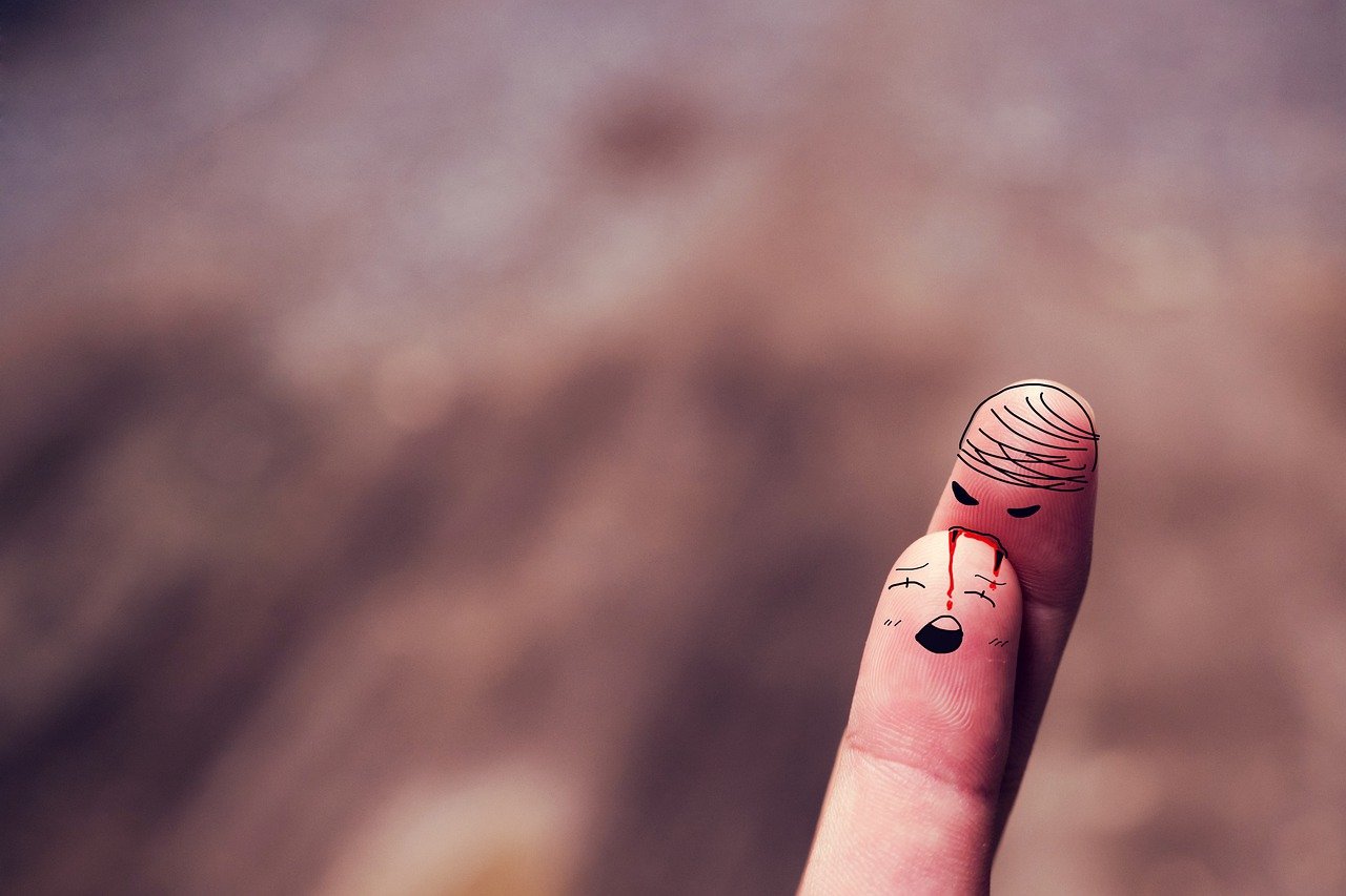 Fingers Character Bite Blood  - Saydung89 / Pixabay