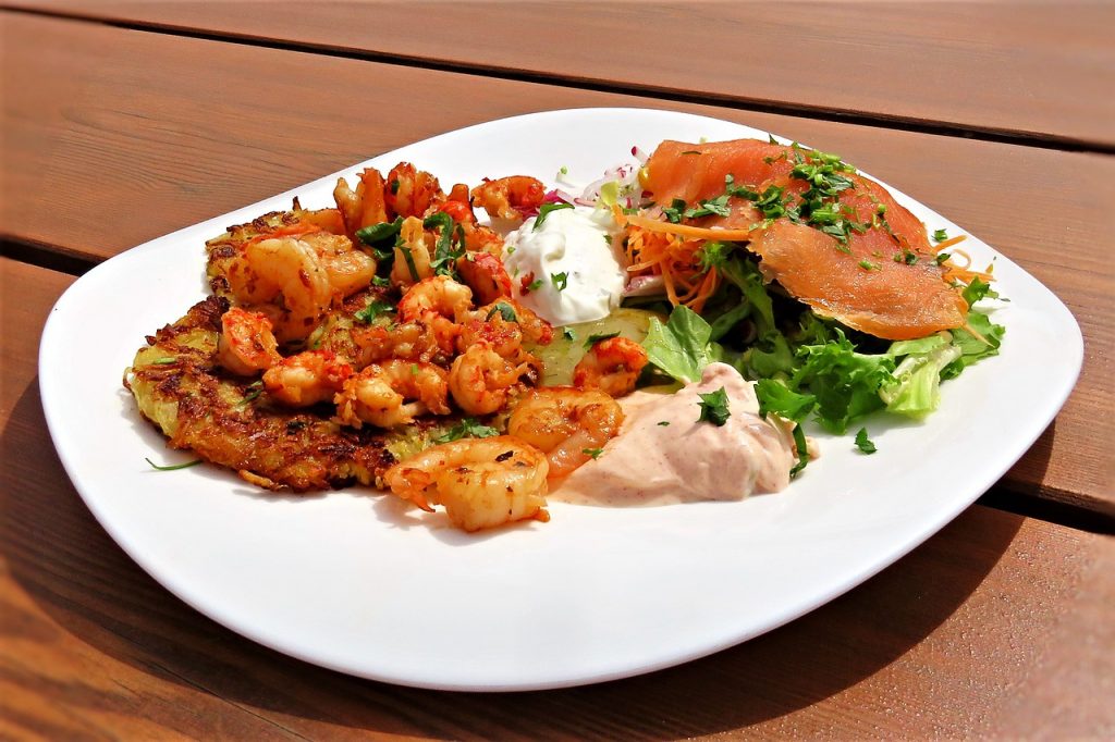 Fish Plate Eat Meal Seafood Scampi  - monika1607 / Pixabay