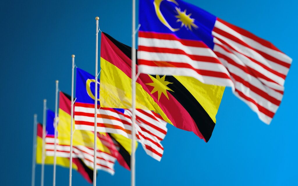Flags Nations Countries Borneo  - leo_altman / Pixabay