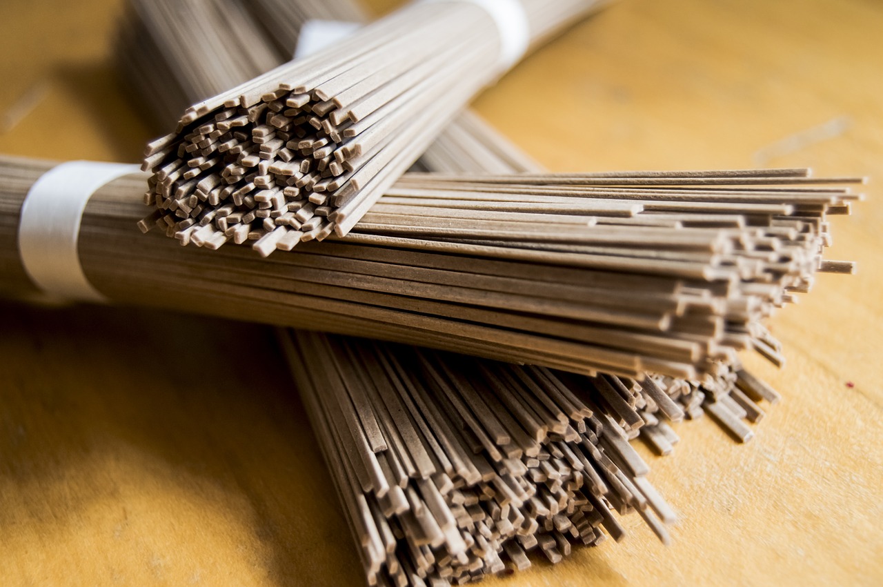 Food Asian Noodles Soba Buckwheat  - daeron / Pixabay