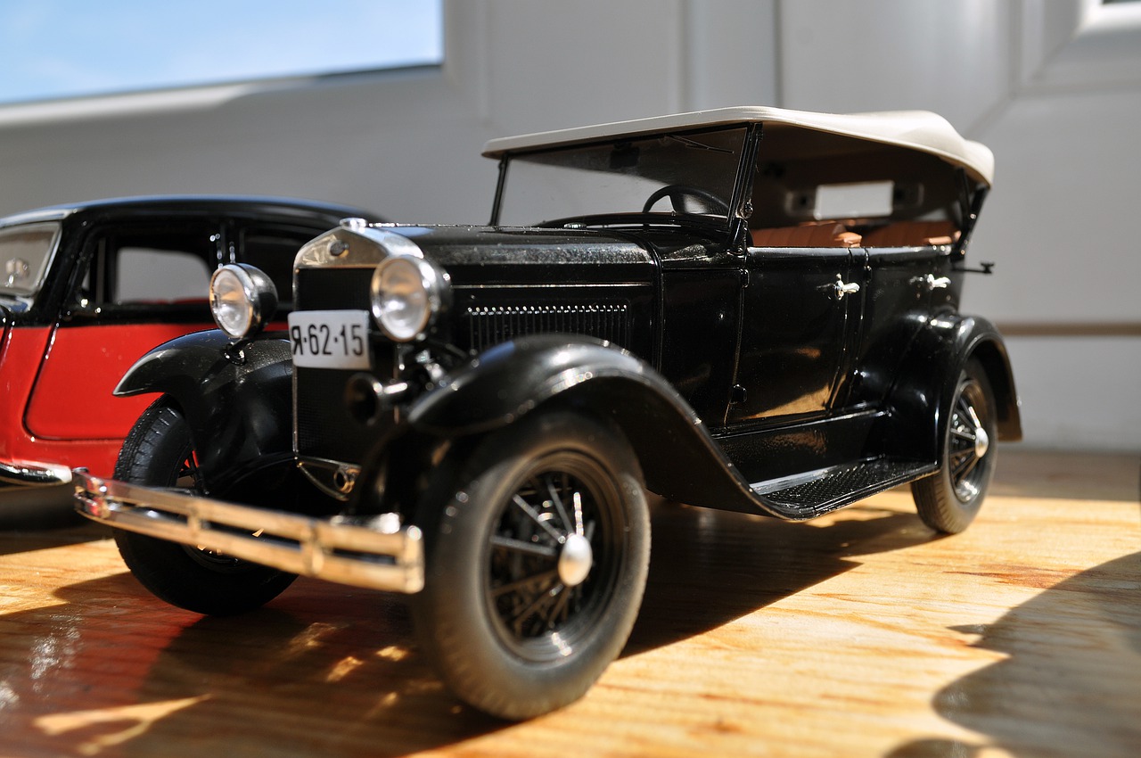 Gauze Old Cars Vintage Cars  - Kazkar / Pixabay