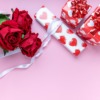 Gifts Roses Background Flat Lay  - waichi2021 / Pixabay