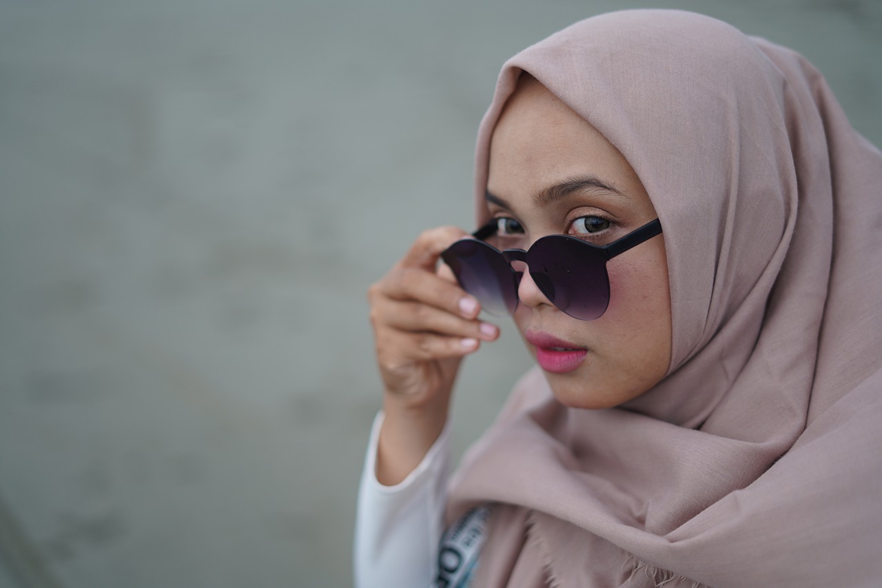 Girl Hijab Model Portrait Woman  - aceembelif / Pixabay