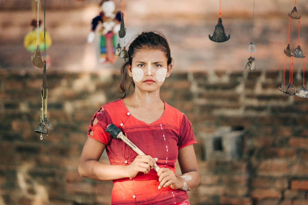 Girl Model Temple Ancient Burma  - DoNgocPhuc / Pixabay