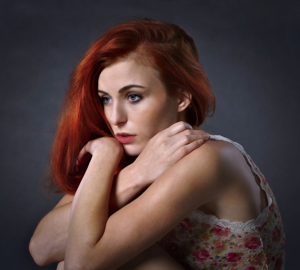 Girl Woman Sadness Portrait  - JerzyGorecki / Pixabay