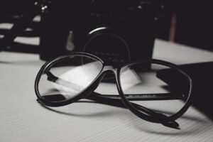 glasses spectacles eyewear 472027