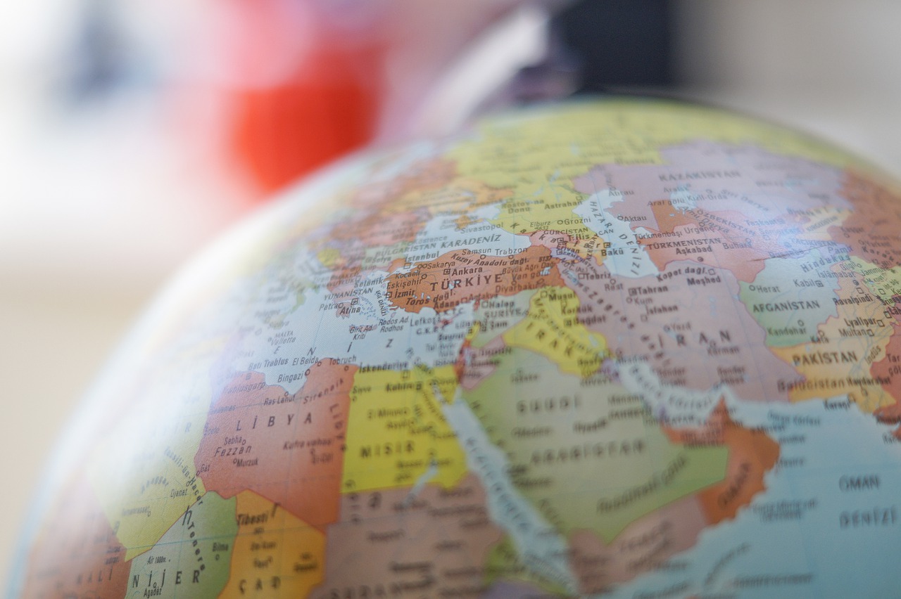 Globe World Map Map Earth  - okanakgul / Pixabay