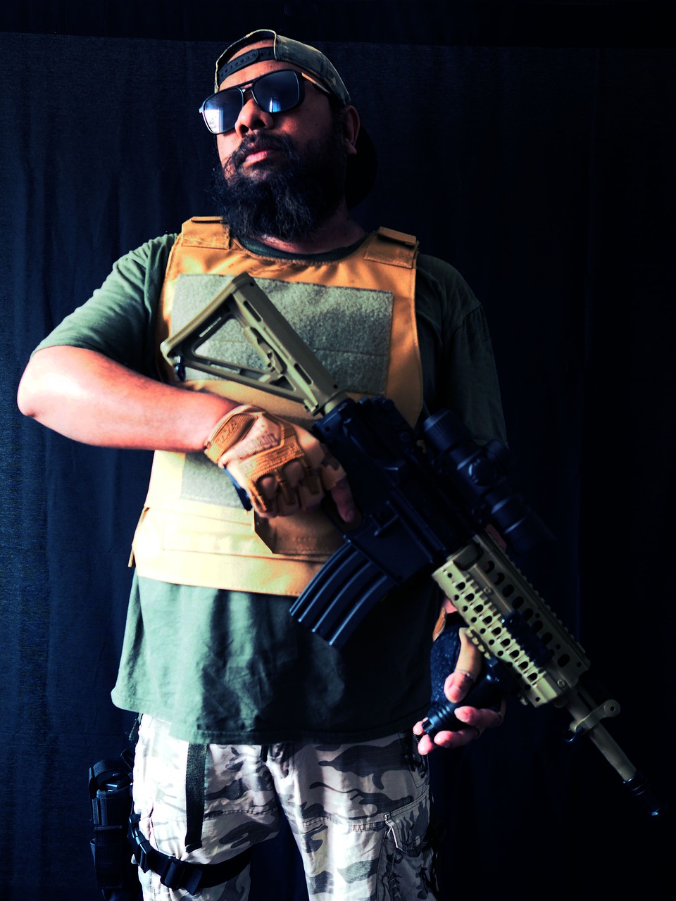 Gun Army Weapon Soldier War - temsin_ / Pixabay