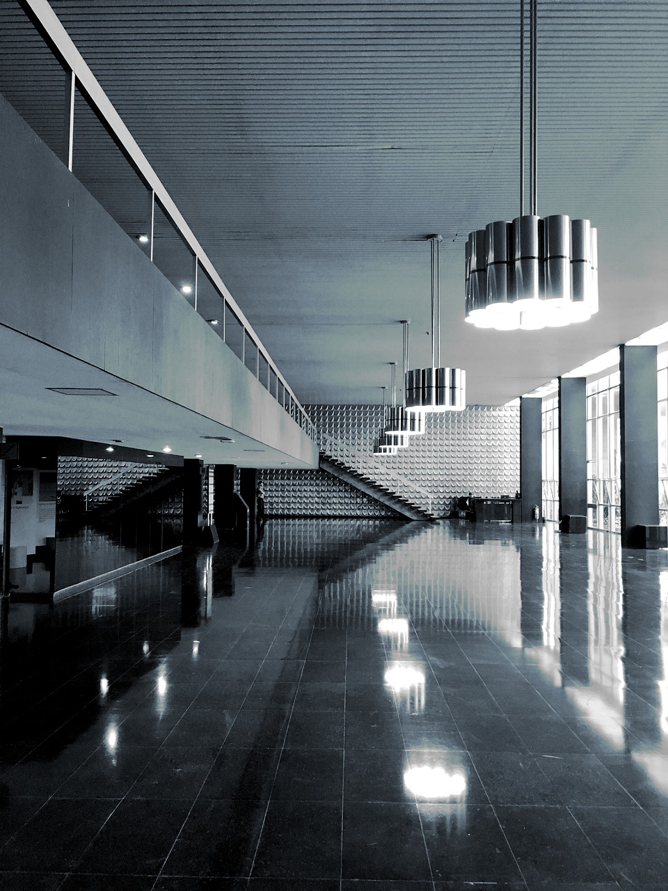 Hall Door Justice Ministry Salon - Raphael_FMP / Pixabay