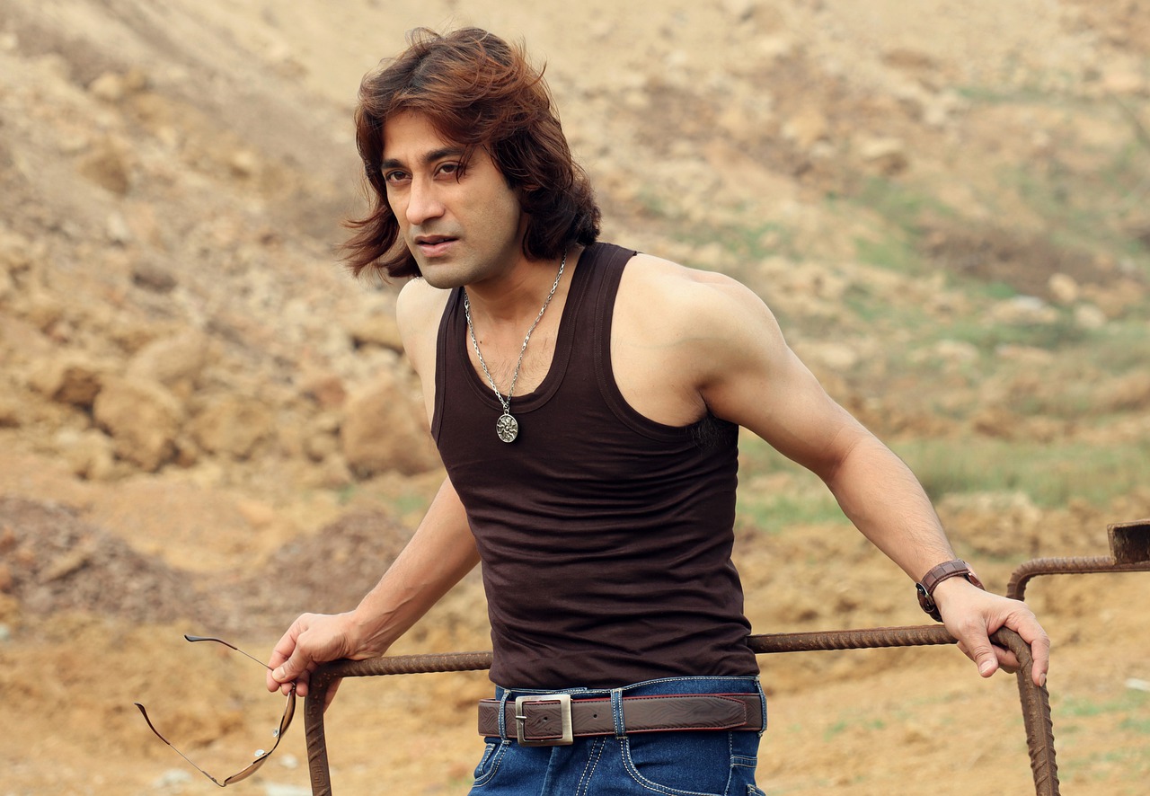 Handsome Man Model Muscularity - fashionate / Pixabay