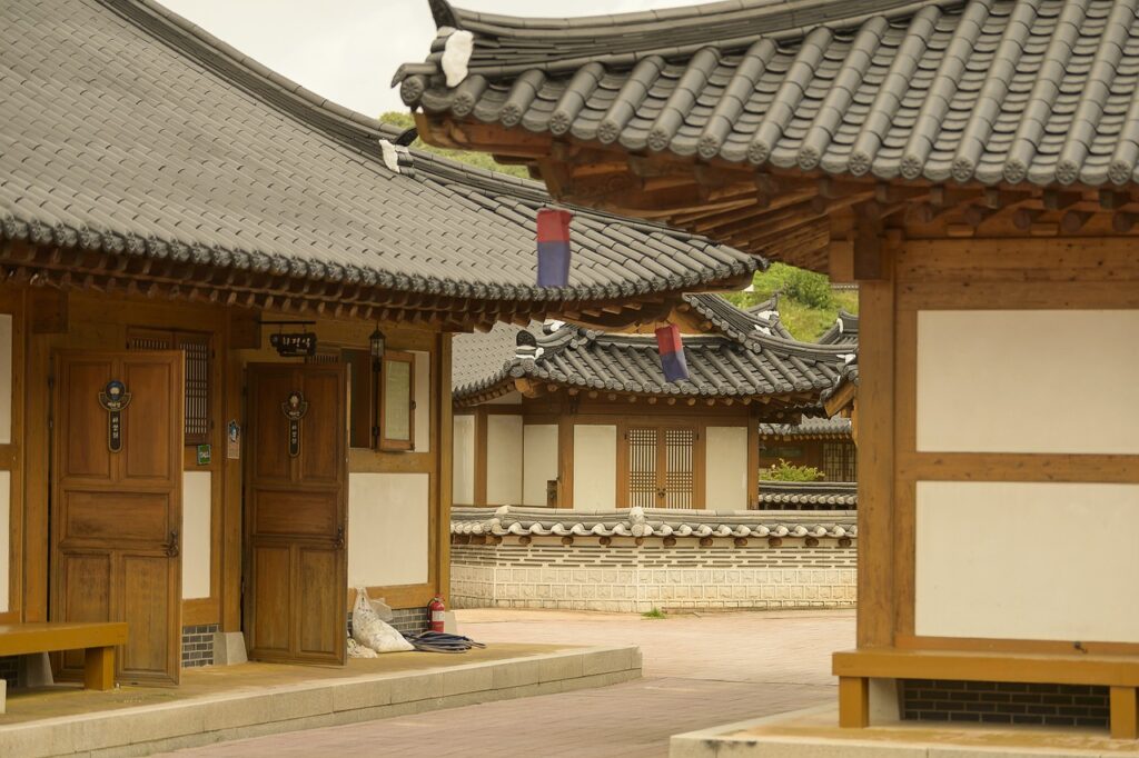 Hanok Korean House  - YangSeungryong / Pixabay