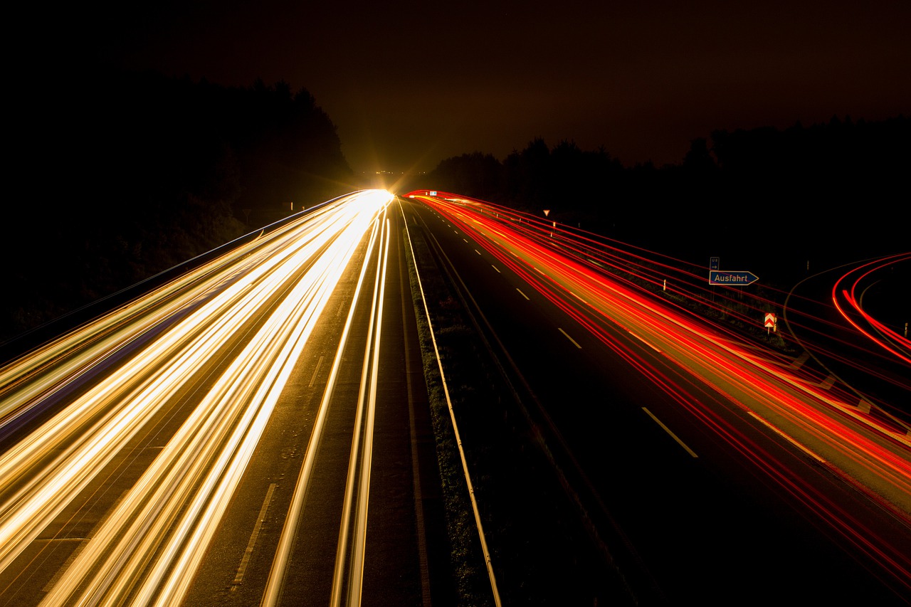 highway traffic long exposure 393492