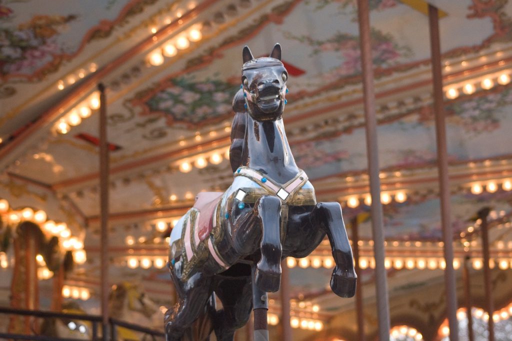 Horse Merry Go Round Carousel Fun  - dduque / Pixabay