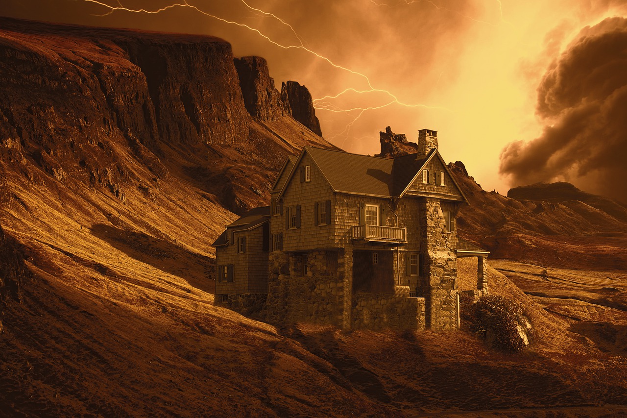 House Lonely House Lightning  - Sztrapacska74 / Pixabay